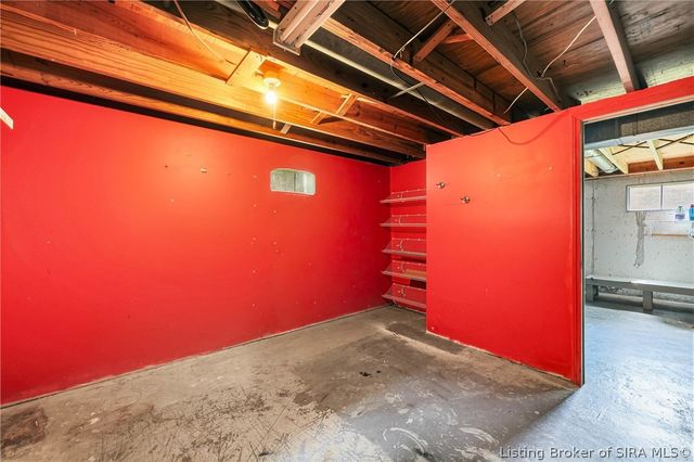 1135 Spicewood Drive, Clarksville, IN 47129