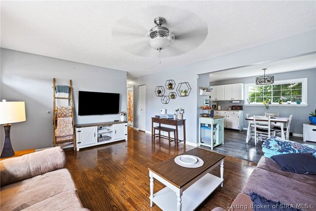 1135 Spicewood Drive, Clarksville, IN 47129
