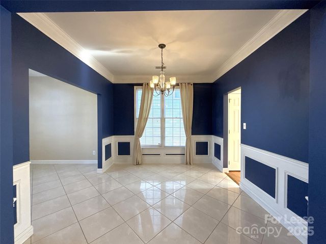 1928 Dearmon Drive, Charlotte, NC 28205