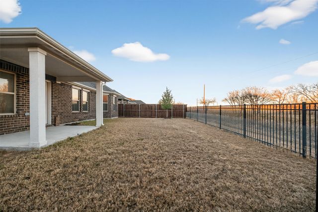 2704 Rambling Road, Celina, TX 75009