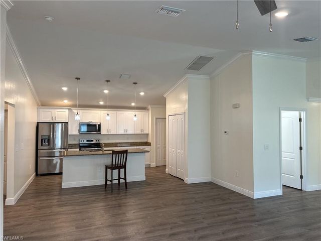 136 Francis AVE, Fort Myers, FL 33916