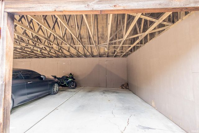 9451 S Pointe Lasalles Drive, Bloomington, IN 47401