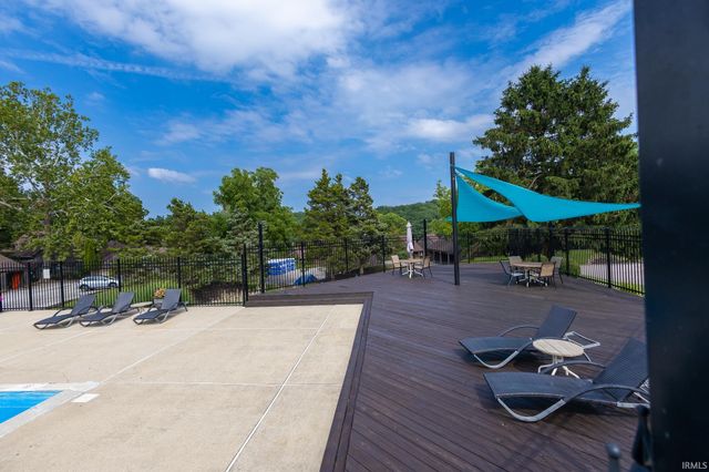 9451 S Pointe Lasalles Drive, Bloomington, IN 47401