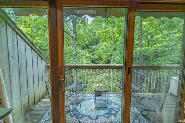 9451 S Pointe Lasalles Drive, Bloomington, IN 47401