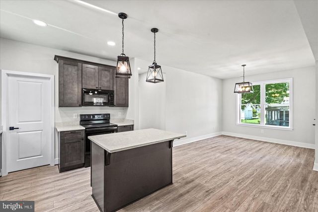 702 TAGGART ST, Colonial Beach, VA 22443