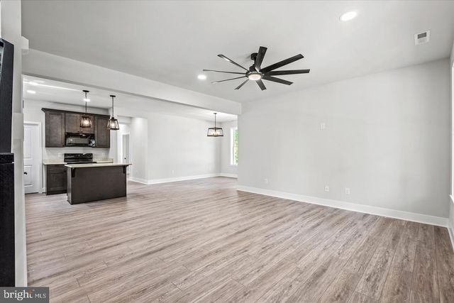 702 TAGGART ST, Colonial Beach, VA 22443