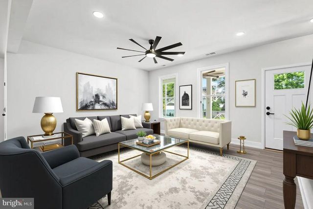 702 TAGGART ST, Colonial Beach, VA 22443