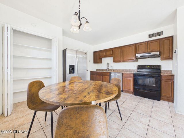 1852 W Record Street, Tucson, AZ 85705