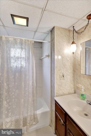 21 2ND ST, Birdsboro, PA 19508