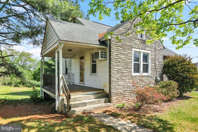 21 2ND ST, Birdsboro, PA 19508