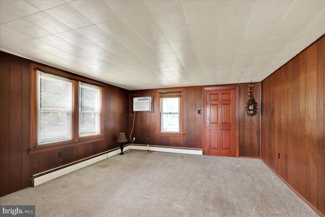 21 2ND ST, Birdsboro, PA 19508