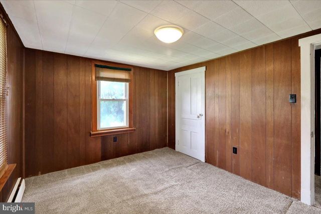 21 2ND ST, Birdsboro, PA 19508