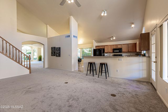 1380 W Copper Creek Place, Oro Valley, AZ 85737