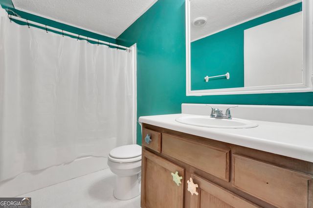 185 Oak Hill Drive, Forsyth, GA 31029