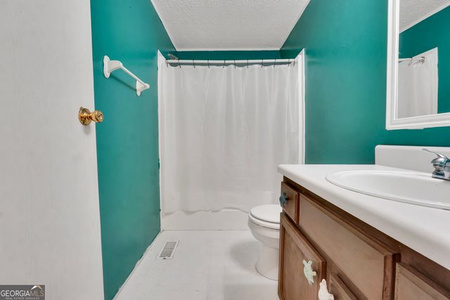 185 Oak Hill Drive, Forsyth, GA 31029