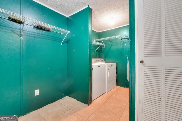 185 Oak Hill Drive, Forsyth, GA 31029