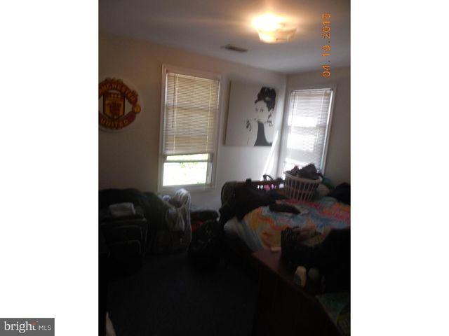 3883 MANAYUNK AVE, Philadelphia, PA 19128