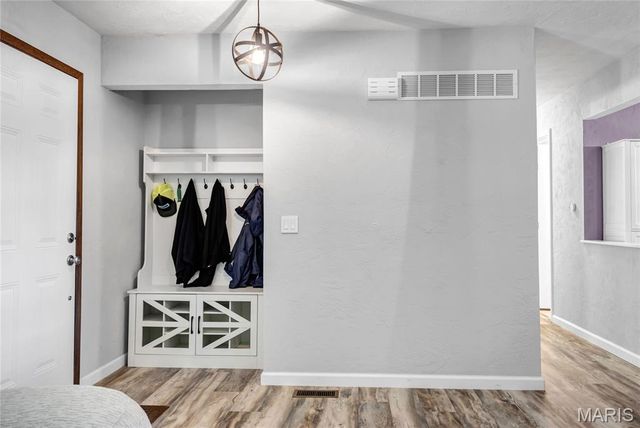 1363 Brandywine Lane, St Charles, MO 63376
