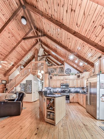 290 Ruby Lane, Ellijay, GA 30536