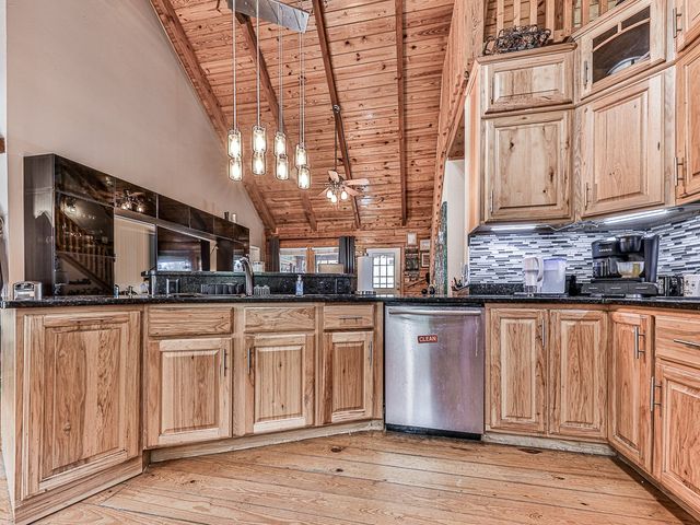 290 Ruby Lane, Ellijay, GA 30536