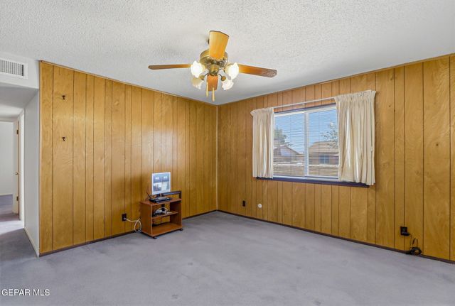 5760 LONGVIEW Drive, El Paso, TX 79924