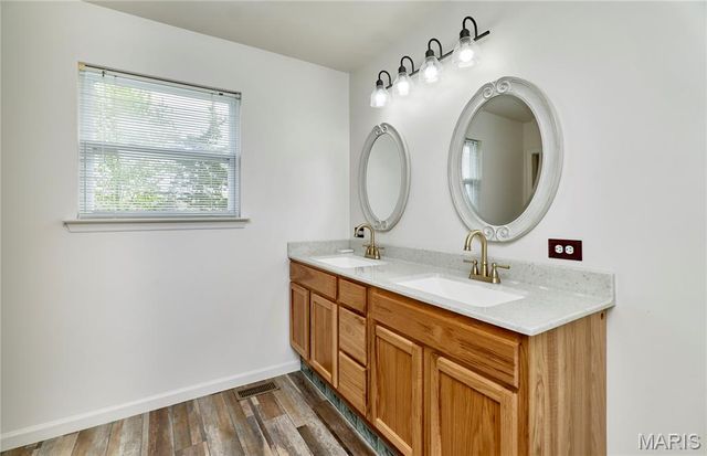 131 Hollyhock Drive, Troy, MO 63379