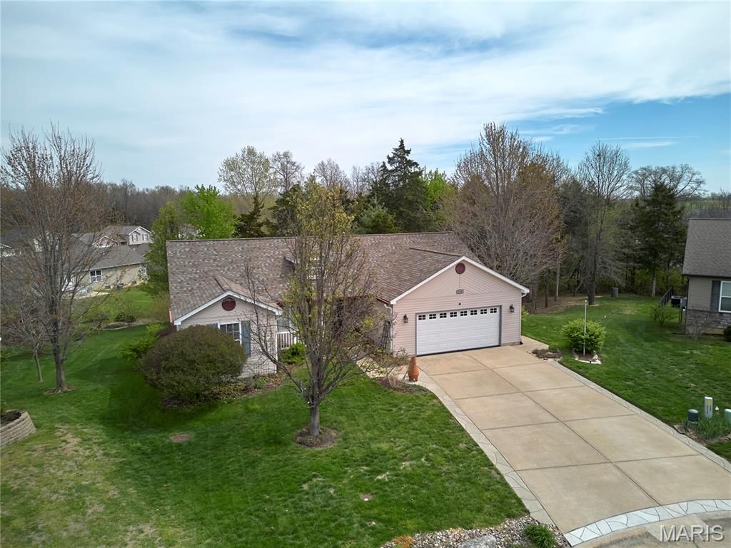 131 Hollyhock Drive, Troy, MO 63379