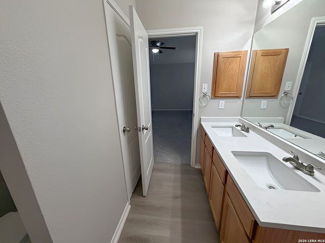 227 Red Hawk Rdg, San Antonio, TX 78258
