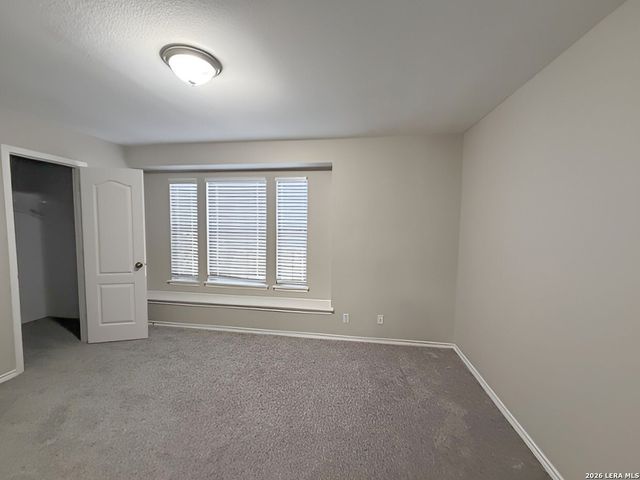 227 Red Hawk Rdg, San Antonio, TX 78258