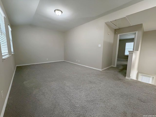 227 Red Hawk Rdg, San Antonio, TX 78258