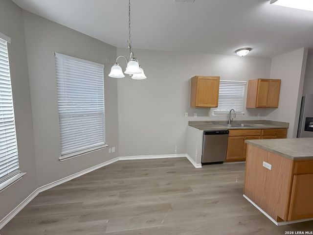 227 Red Hawk Rdg, San Antonio, TX 78258