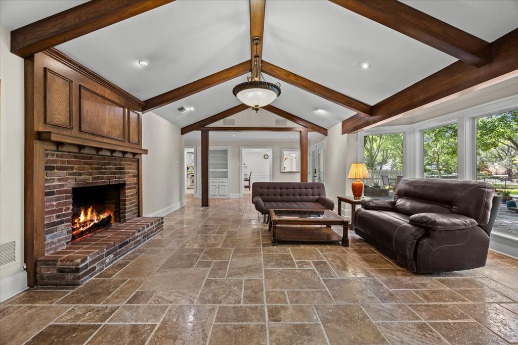 2528 Stone Creek Drive, Plano, TX 75075