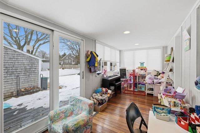 1 Newton St, Dartmouth, MA 02748