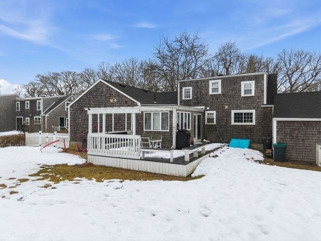 1 Newton St, Dartmouth, MA 02748