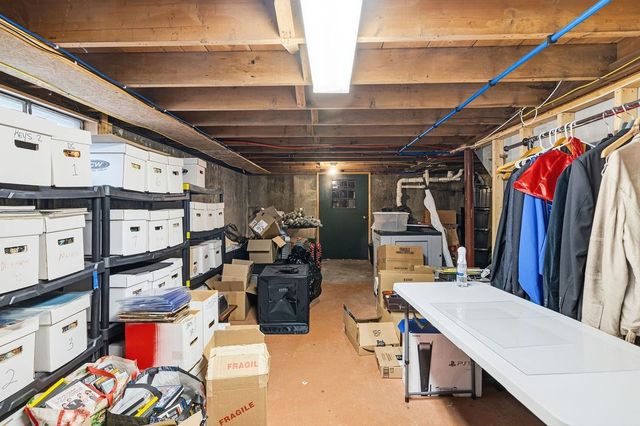 1 Newton St, Dartmouth, MA 02748