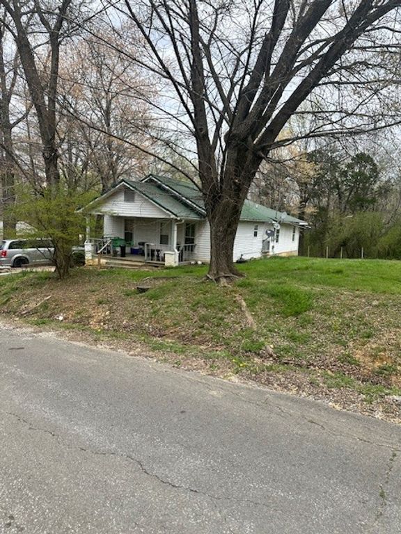 117 Kentucky Ave, N, Parsons, TN 38363