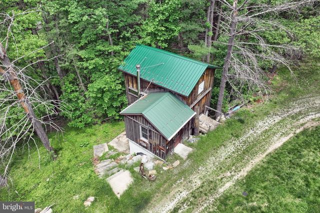 60 FERNWOOD LN, Fairfield, PA 17320