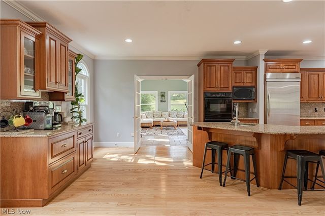 7775 Woodlands Trail, Chesterland, OH 44026