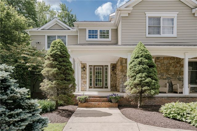 7775 Woodlands Trail, Chesterland, OH 44026