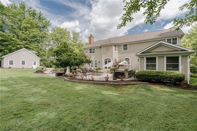 7775 Woodlands Trail, Chesterland, OH 44026