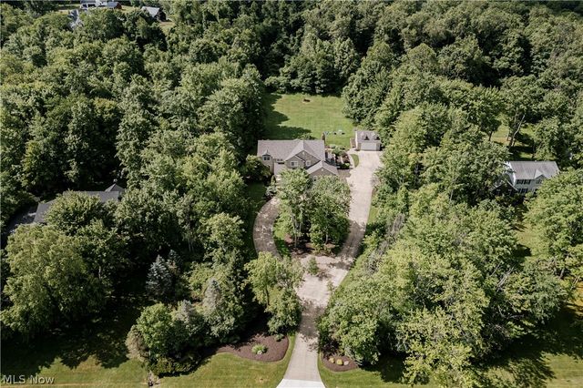 7775 Woodlands Trail, Chesterland, OH 44026