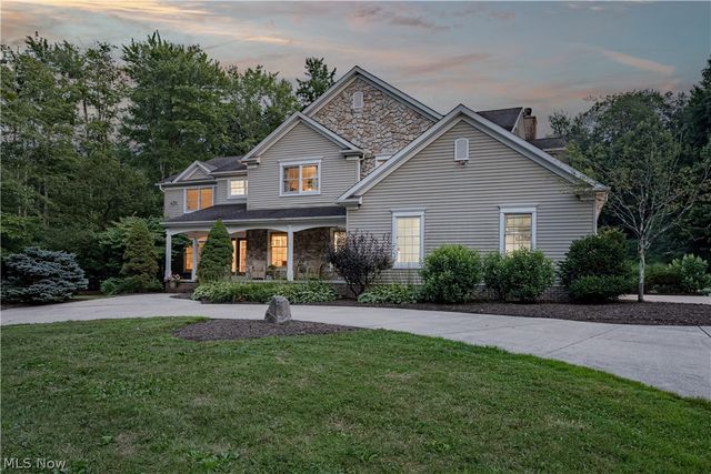 7775 Woodlands Trail, Chesterland, OH 44026