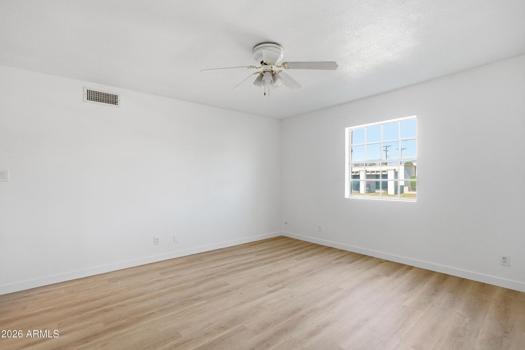 Image 17 of property listing at 556 N HOBSON Plaza, Mesa, AZ 85203