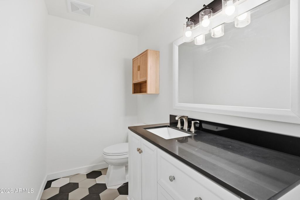 Image 20 of property listing at 556 N HOBSON Plaza, Mesa, AZ 85203