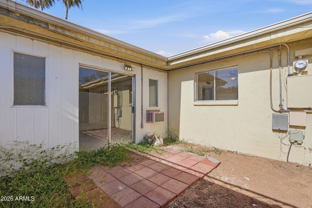 Image 27 of property listing at 556 N HOBSON Plaza, Mesa, AZ 85203