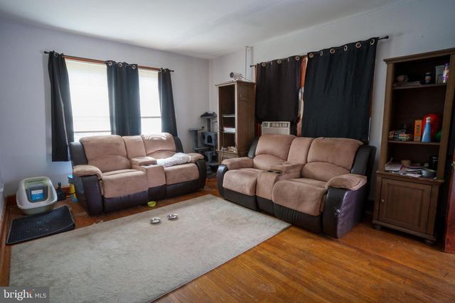 24 HAMILTON AVE, Frederick, MD 21701