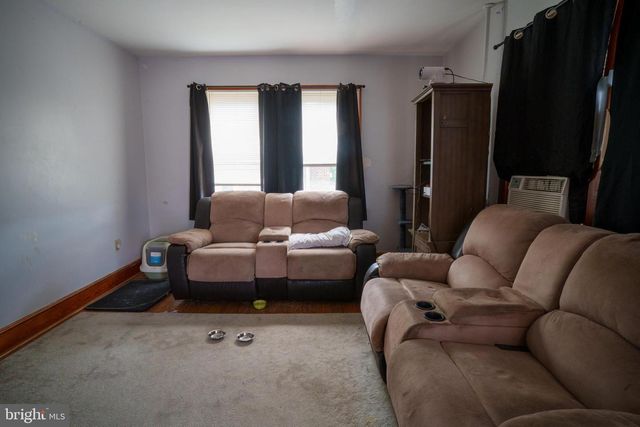24 HAMILTON AVE, Frederick, MD 21701