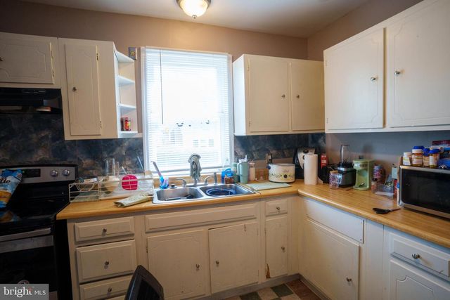 24 HAMILTON AVE, Frederick, MD 21701