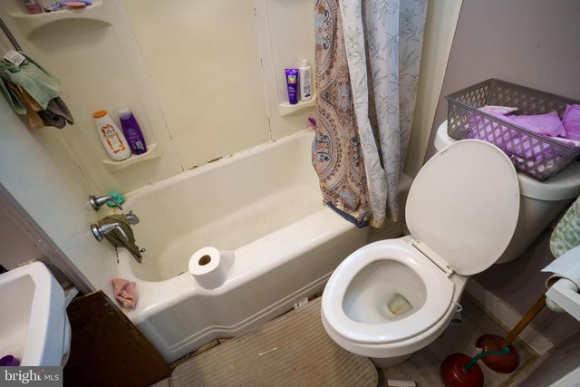 24 HAMILTON AVE, Frederick, MD 21701