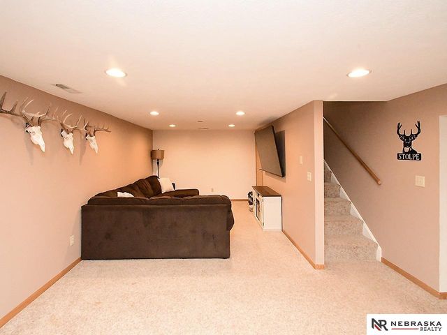 2406 22nd Avenue, Central City, NE 68826